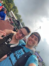 Lauf mit Simon &amp; Kumpel vor dem Rennstart Marathon